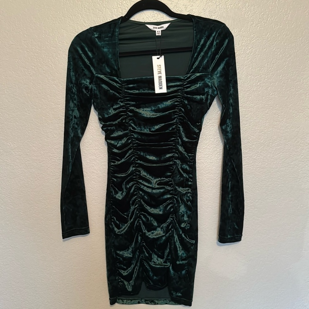 Steve Madden | Velvet Fitted Dress